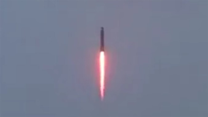 Запуск баллистической ракеты «Булава»