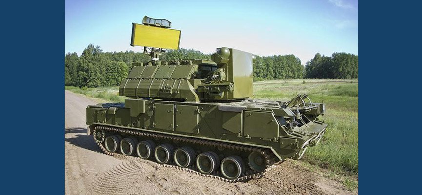 ЗРК «Тор-М2У» стреляет ракетой в движении